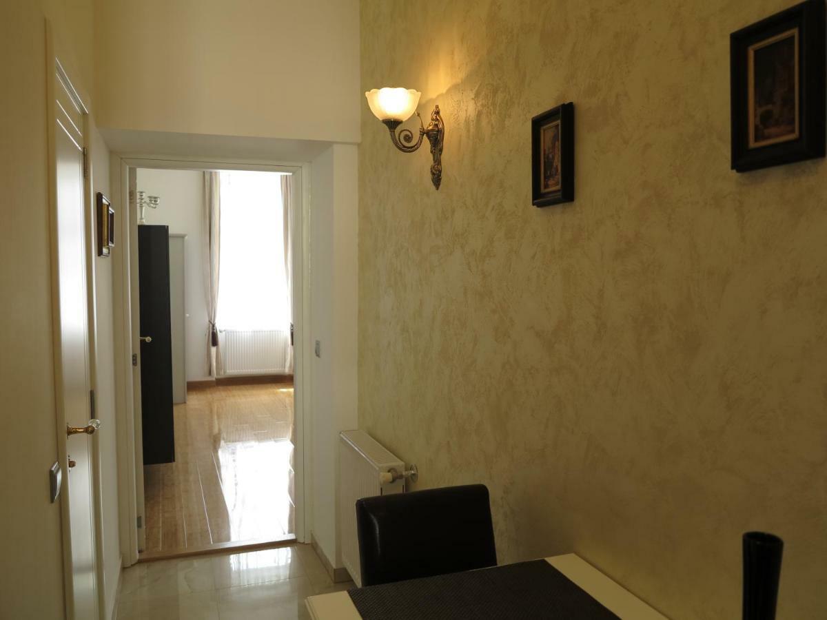 Small Luxury Kapitol Apartment Wien Exterior foto