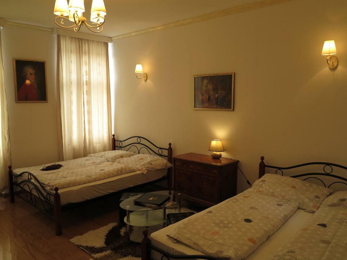 Small Luxury Kapitol Apartment Wien Exterior foto