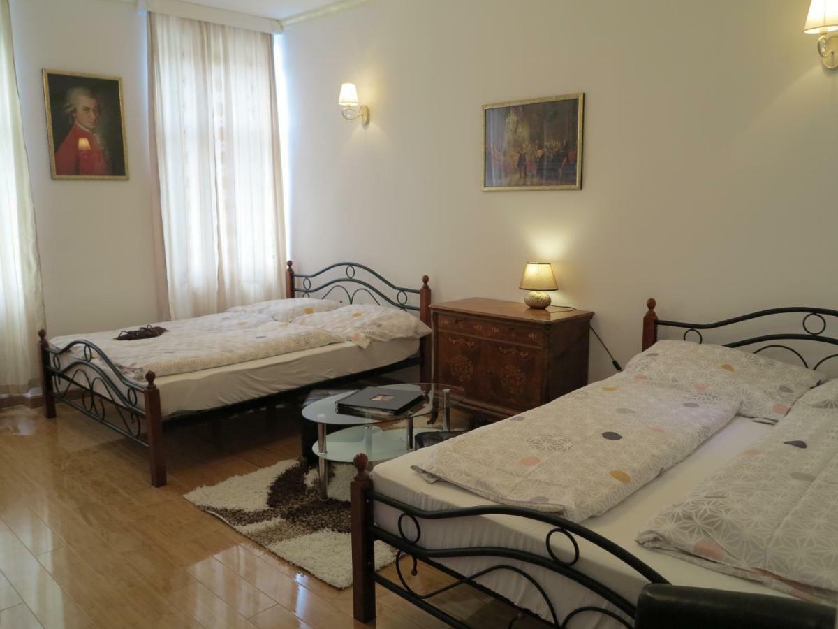 Small Luxury Kapitol Apartment Wien Exterior foto